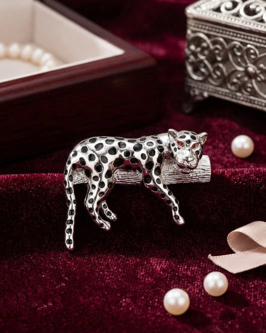 Leopard on branch 925 silver brooch