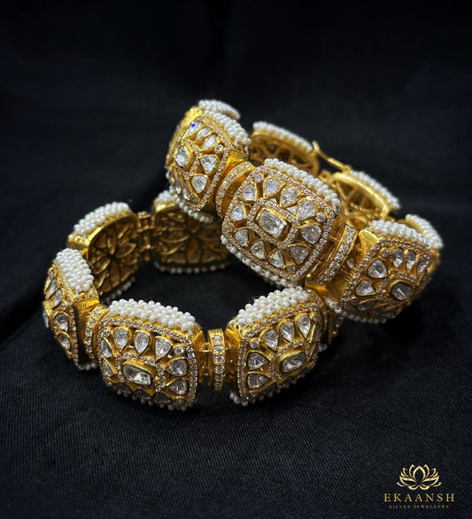 Vritika Gajra Bangles