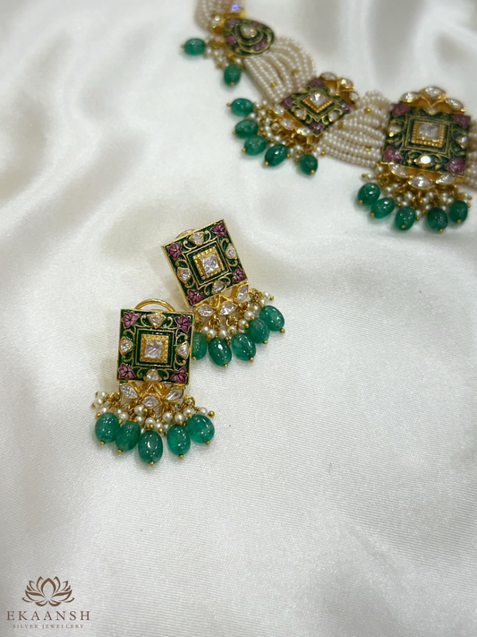 Aaria Meenakari Set