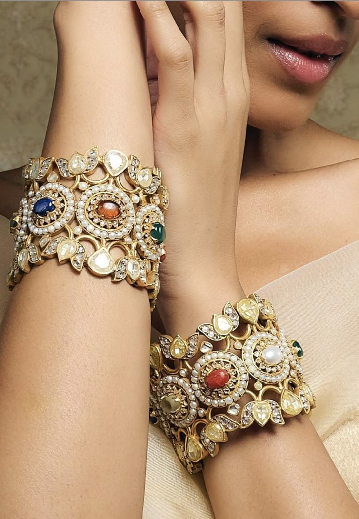 BANGLES